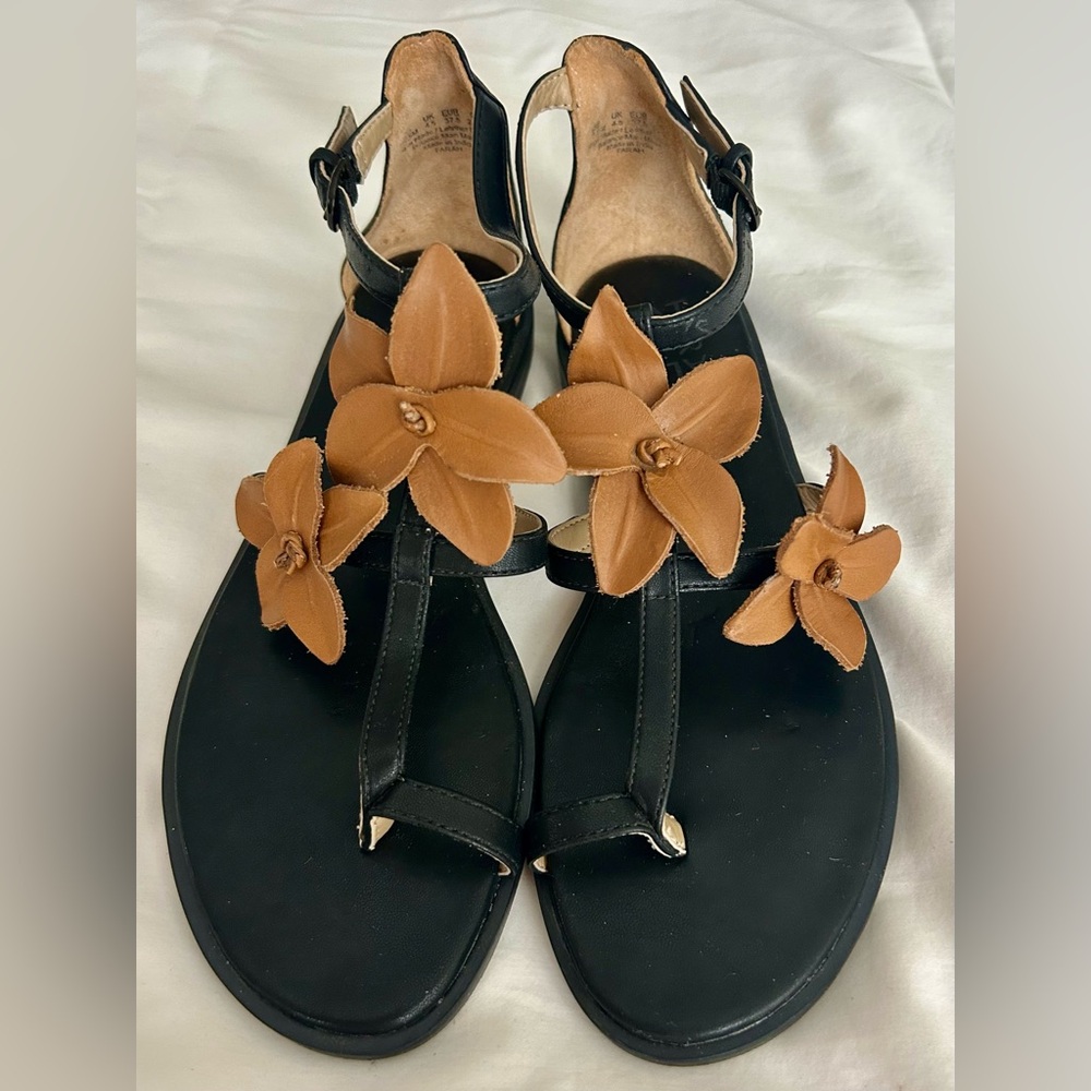 Naturalizer Black Leather Sandals with Tan Floral Appliqués